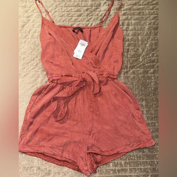 Abercrombie and fitch Rustic Red Romper Size Small - Picture 2 of 2